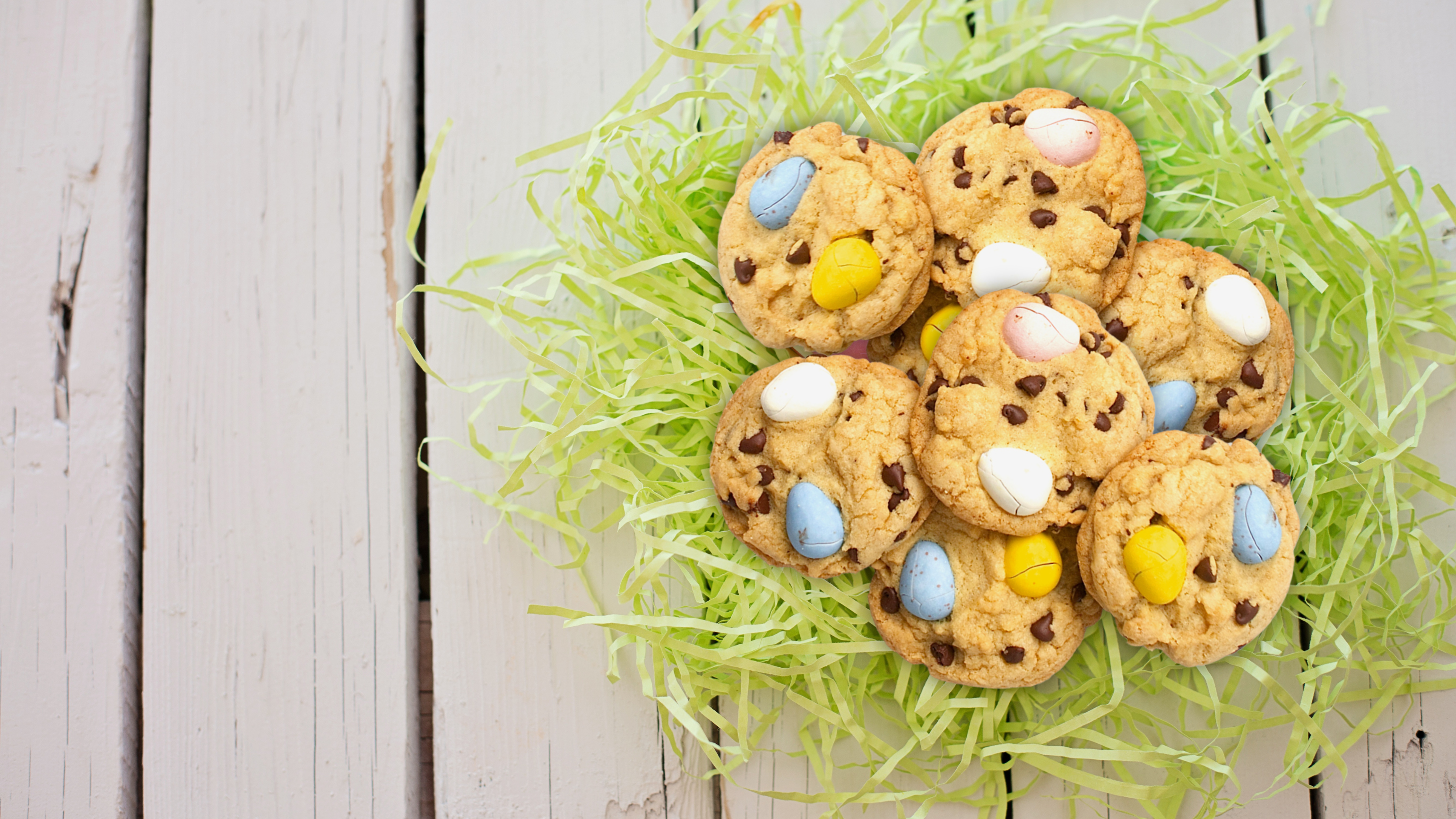 The Sweetest Bond: Easter Traditions and Family Ties