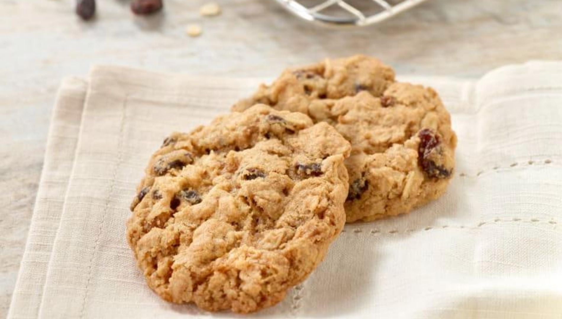 Gluten Free Oatmeal & Raisin Cookies